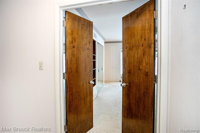 Builiding view thirty seven for 31310 E Stonewood, Farmington, MI. 48334