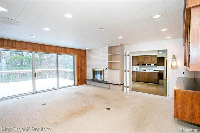 Builiding view twenty five for 31310 E Stonewood, Farmington, MI. 48334