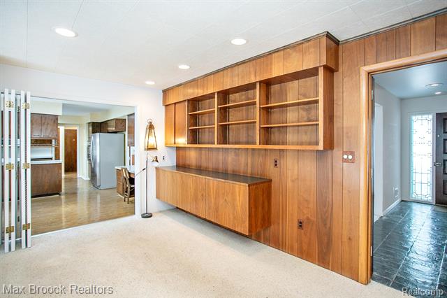 Builiding view twenty seven for 31310 E Stonewood, Farmington, MI. 48334