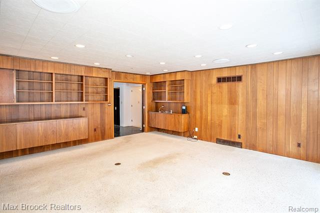 Builiding view twenty two for 31310 E Stonewood, Farmington, MI. 48334