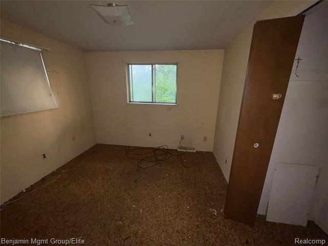 Builiding view ten for 30301 Spring River, Southfield, MI. 48076