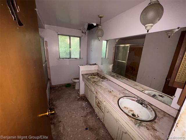 Builiding view twelve for 30301 Spring River, Southfield, MI. 48076