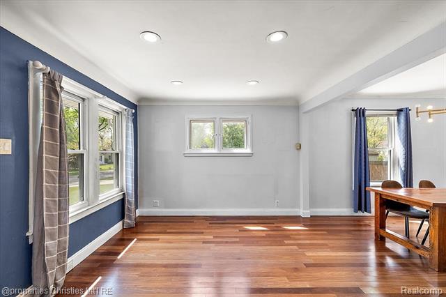 Builiding view five for 30475 Brentwood, Southfield, MI. 48076