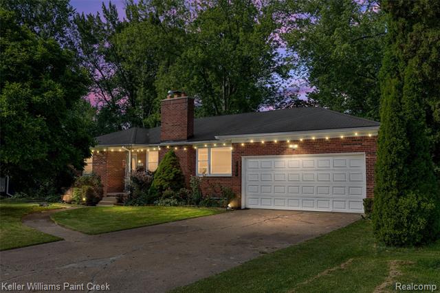 front view for 2731 Crooks Rd, Royal Oak, Mi. 48073
