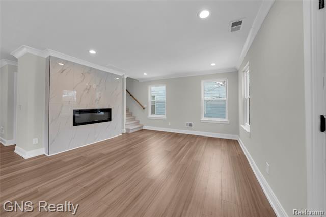 Builiding view eight for 718 Devillen, Royal Oak, MI. 48073