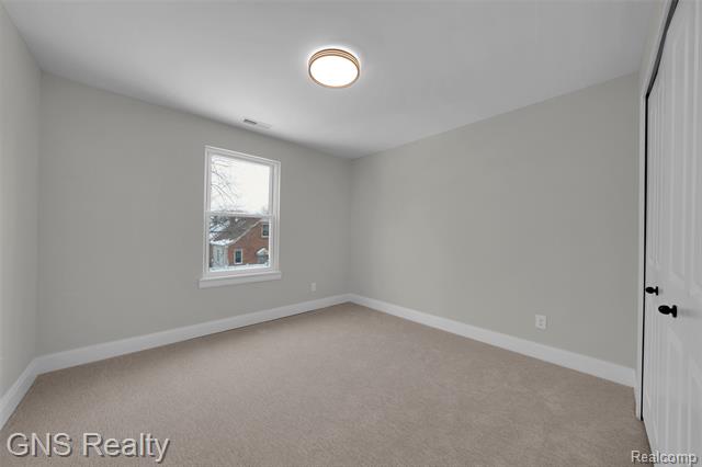 Builiding view twenty five for 718 Devillen, Royal Oak, MI. 48073