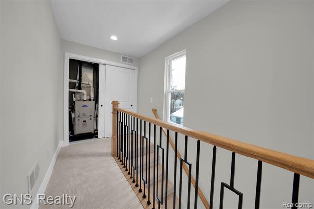 Builiding view twenty one for 718 Devillen, Royal Oak, MI. 48073