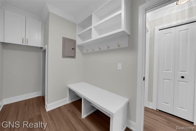 Builiding view twenty for 718 Devillen, Royal Oak, MI. 48073