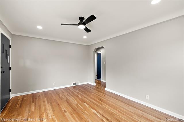 Builiding view eight for 3022 N Blair, Royal Oak, MI. 48073