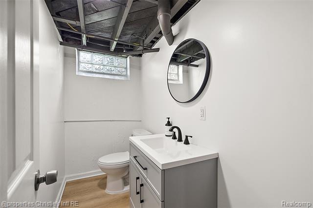Builiding view thirty one for 3022 N Blair, Royal Oak, MI. 48073