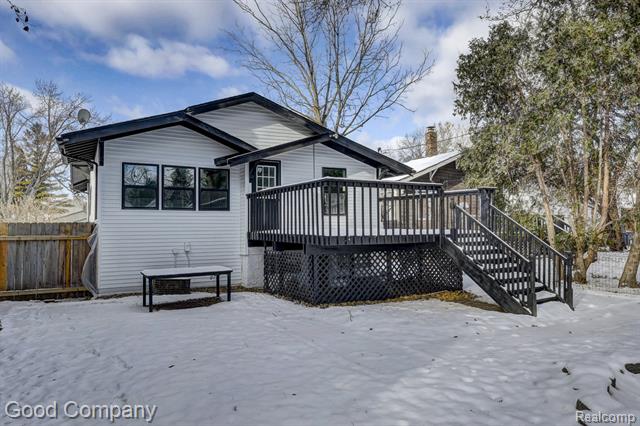 Builiding view fifty eight for 3110 N Main, Royal Oak, MI. 48073