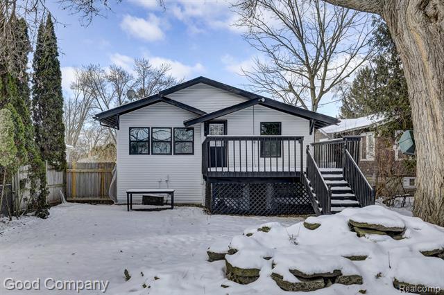 Builiding view fifty seven for 3110 N Main, Royal Oak, MI. 48073