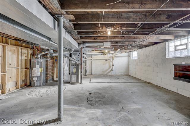 Builiding view forty nine for 3110 N Main, Royal Oak, MI. 48073