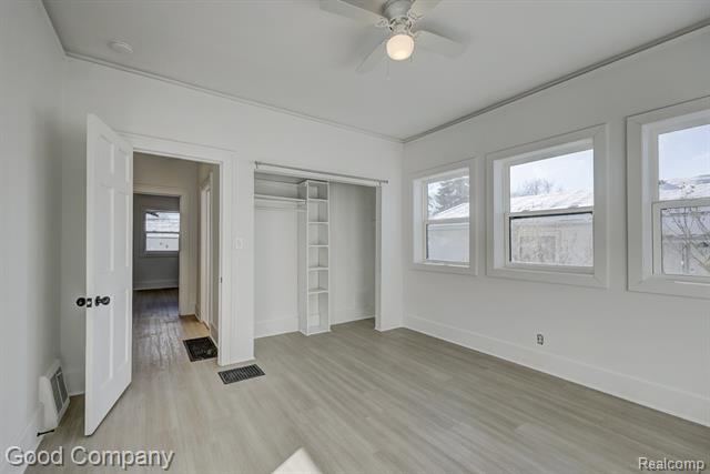 Builiding view forty six for 3110 N Main, Royal Oak, MI. 48073