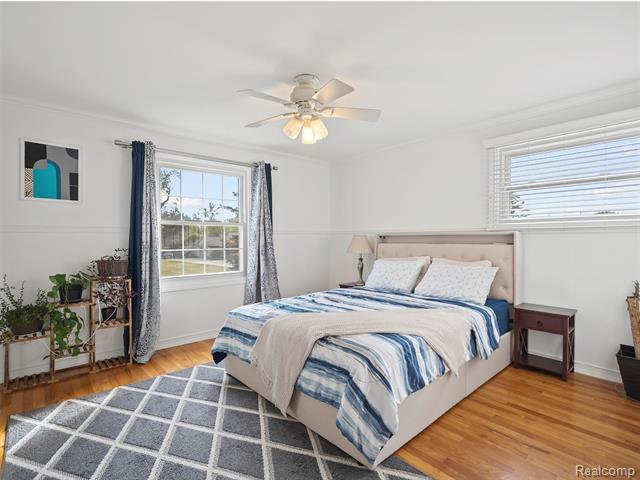 Builiding view eleven for 19938 S Waltham, Franklin, MI. 48025