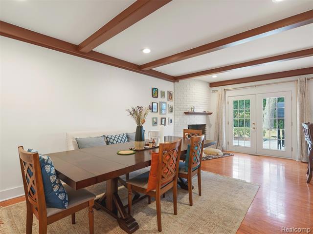 Builiding view seven for 19938 S Waltham, Franklin, MI. 48025