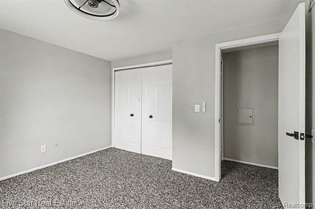 Builiding view twenty for 29261 Marshall, Southfield, MI. 48076