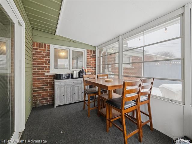 Builiding view twenty four for 3107 Maplewood, Royal Oak, MI. 48073