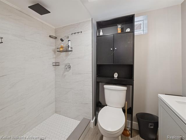 Builiding view twenty seven for 3107 Maplewood, Royal Oak, MI. 48073