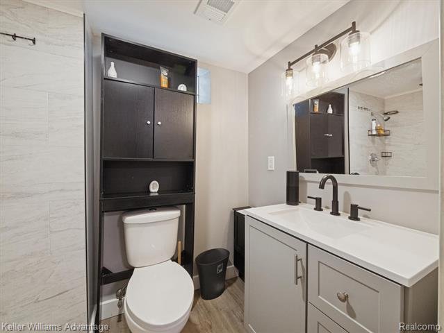 Builiding view twenty six for 3107 Maplewood, Royal Oak, MI. 48073