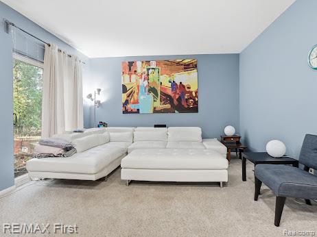 Builiding view ten for 31112 Pickwick, Franklin, MI. 48025