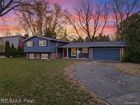 Builiding view two for 31112 Pickwick, Franklin, MI. 48025