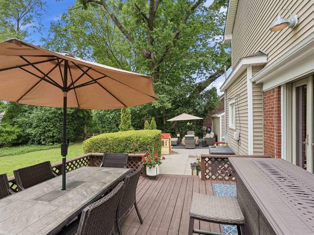 Builiding view thirty six for 2622 Bembridge, Royal Oak, MI. 48073