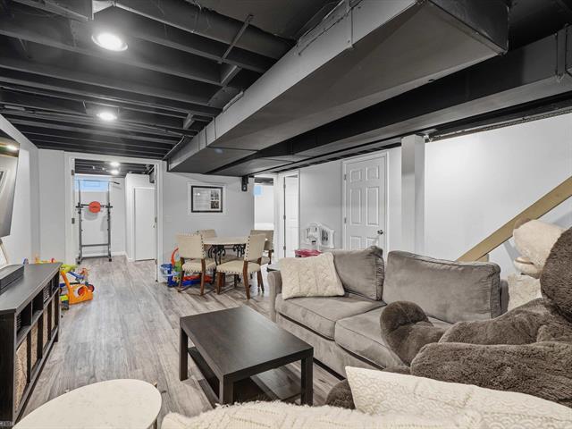 Builiding view twenty two for 2622 Bembridge, Royal Oak, MI. 48073