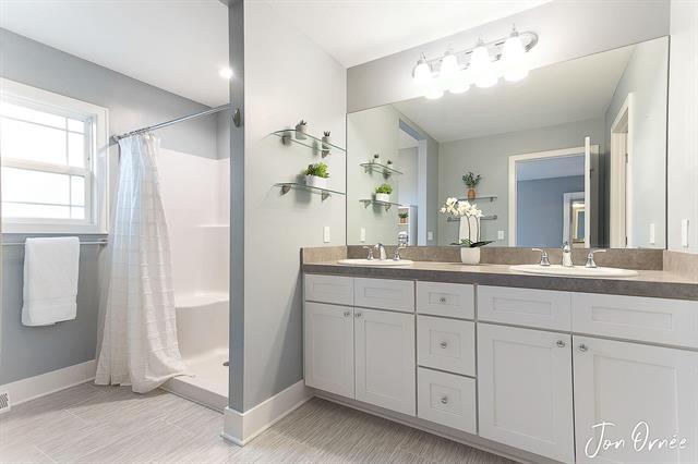 Builiding view seventeen for 10058 Prairie Grass, Zeeland, MI. 49464