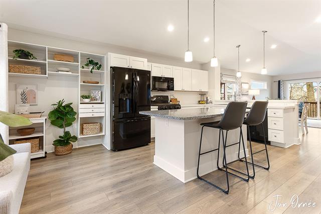 Builiding view three for 10058 Prairie Grass, Zeeland, MI. 49464