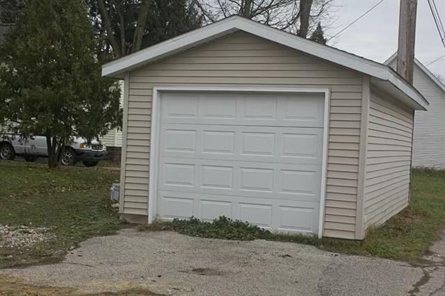 Builiding view fifteen for 307 New York, Dowagiac, MI. 49047