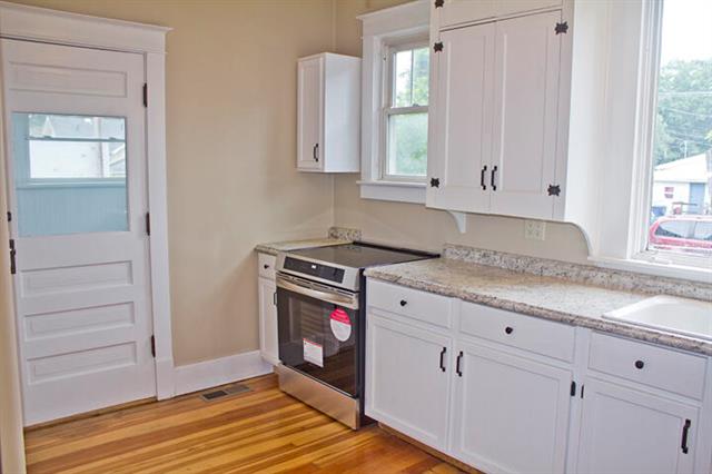 Builiding view five for 307 New York, Dowagiac, MI. 49047