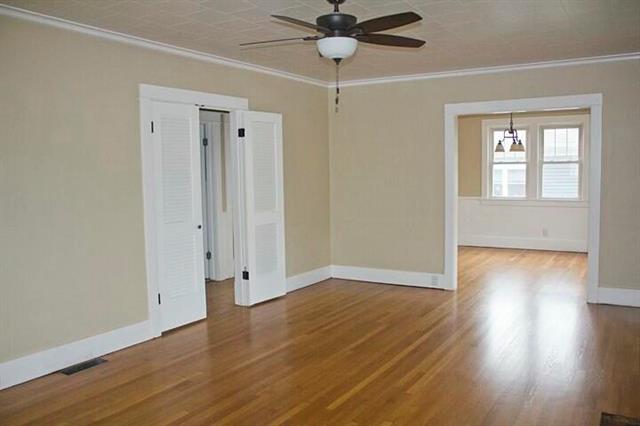 Builiding view ten for 307 New York, Dowagiac, MI. 49047