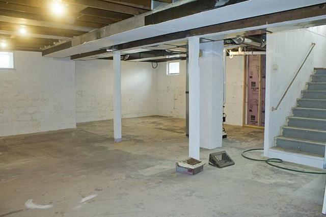 Builiding view twenty five for 307 New York, Dowagiac, MI. 49047