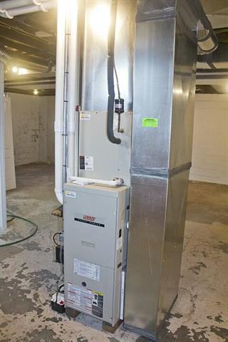 Builiding view twenty three for 307 New York, Dowagiac, MI. 49047