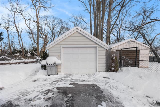 Builiding view sixteen for 1254 Harvey, Muskegon, MI. 49442