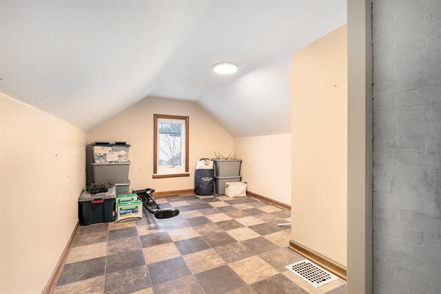 Builiding view thirteen for 1254 Harvey, Muskegon, MI. 49442