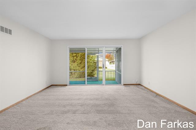 Builiding view fifteen for 5143 Southglow, Grand Rapids, MI. 49508