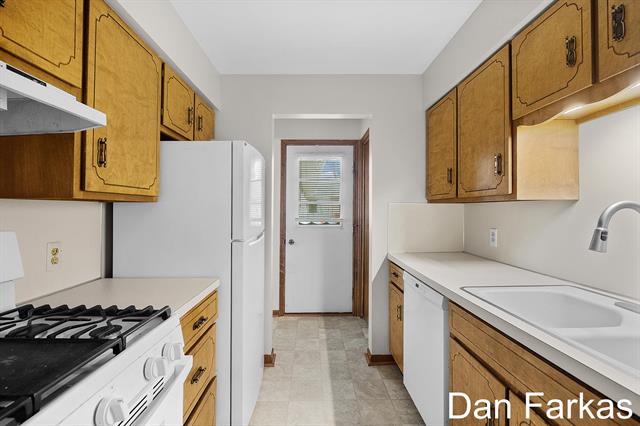 Builiding view four for 5143 Southglow, Grand Rapids, MI. 49508