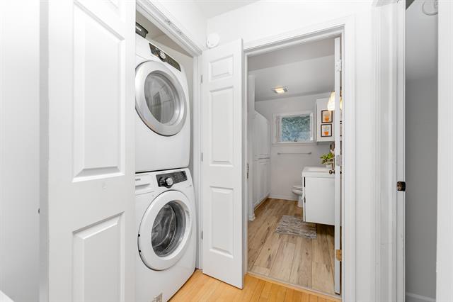 Builiding view ten for 424 Fremont, Douglas, MI. 49406