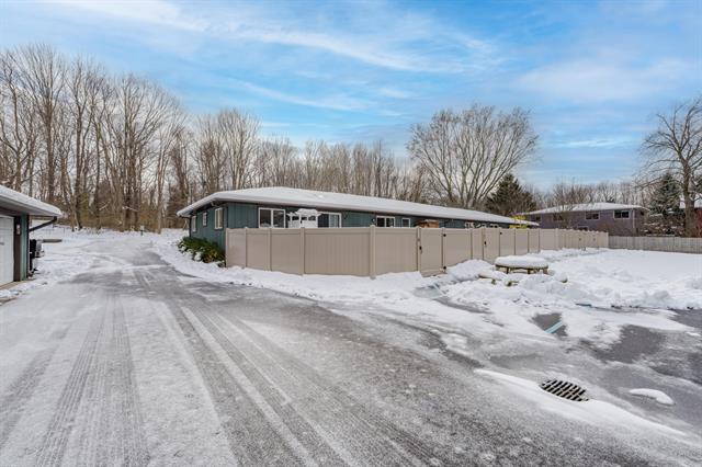 Builiding view twenty one for 424 Fremont, Douglas, MI. 49406