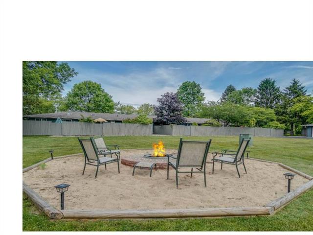 Builiding view twenty seven for 424 Fremont, Douglas, MI. 49406