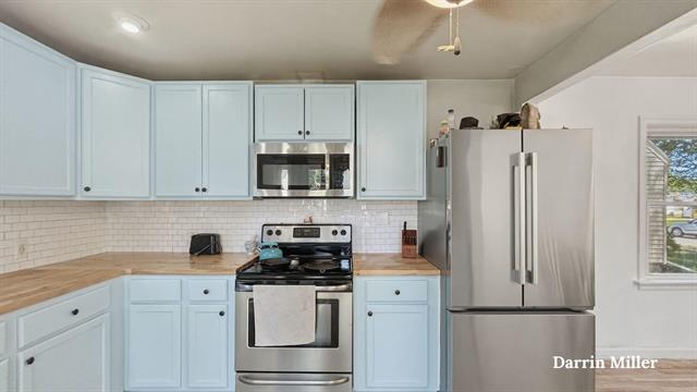 Builiding view seven for 1426 Montague, Muskegon, MI. 49441