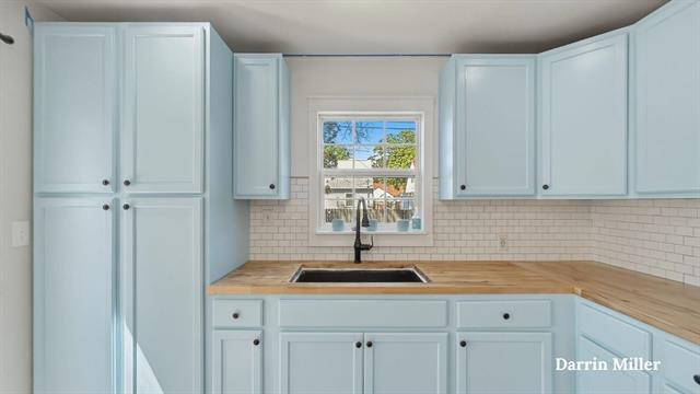 Builiding view six for 1426 Montague, Muskegon, MI. 49441