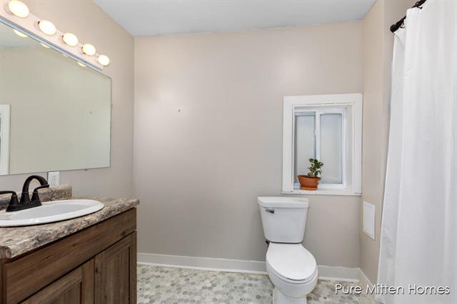 Builiding view fifteen for 417 Sanborn, Big Rapids, MI. 49307