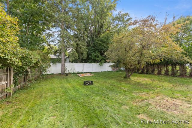 Builiding view nineteen for 417 Sanborn, Big Rapids, MI. 49307