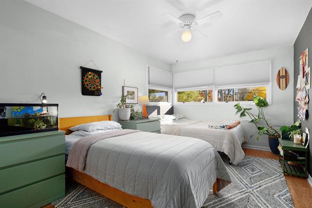 Builiding view fifteen for 1353 Pinecrest, Grand Rapids, MI. 49506