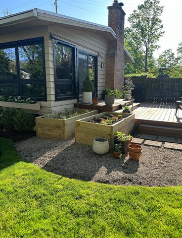 Builiding view twenty eight for 1353 Pinecrest, Grand Rapids, MI. 49506