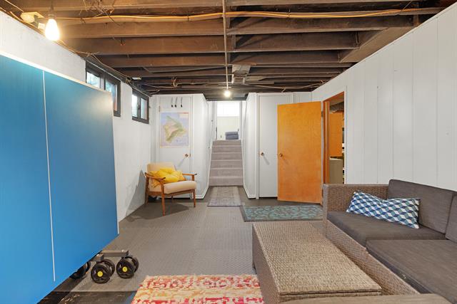 Builiding view twenty for 1353 Pinecrest, Grand Rapids, MI. 49506