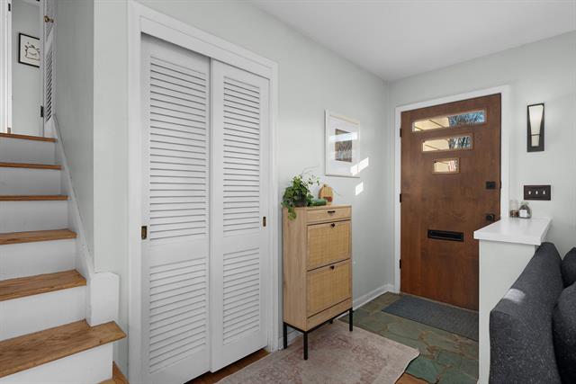 Builiding view two for 1353 Pinecrest, Grand Rapids, MI. 49506